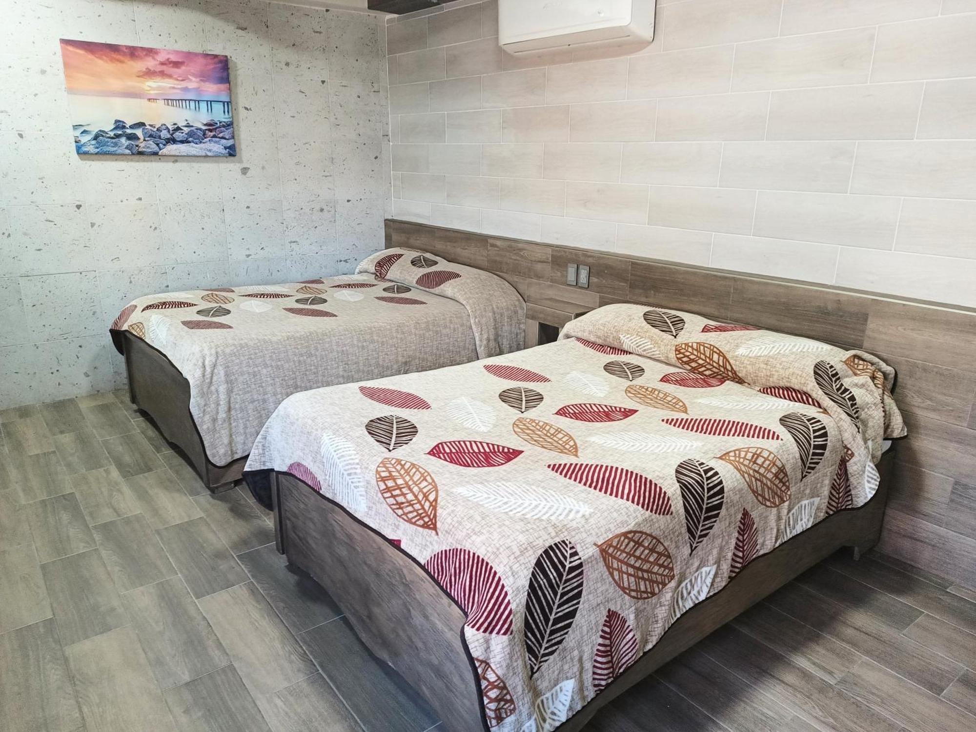 Hotel Baeza Делисиас Екстериор снимка