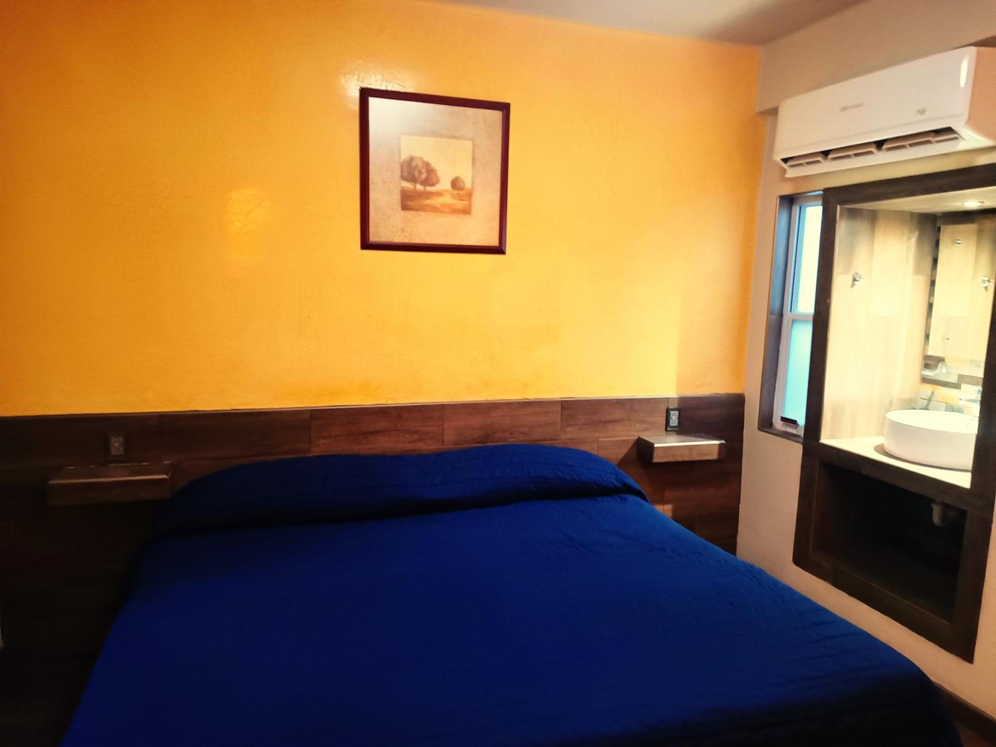 Hotel Baeza Делисиас Екстериор снимка