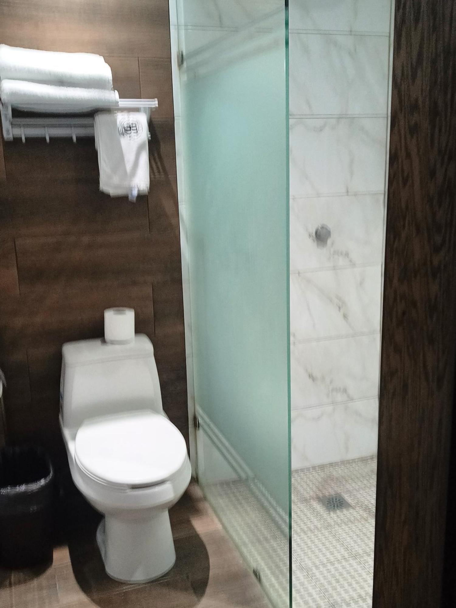 Hotel Baeza Делисиас Екстериор снимка
