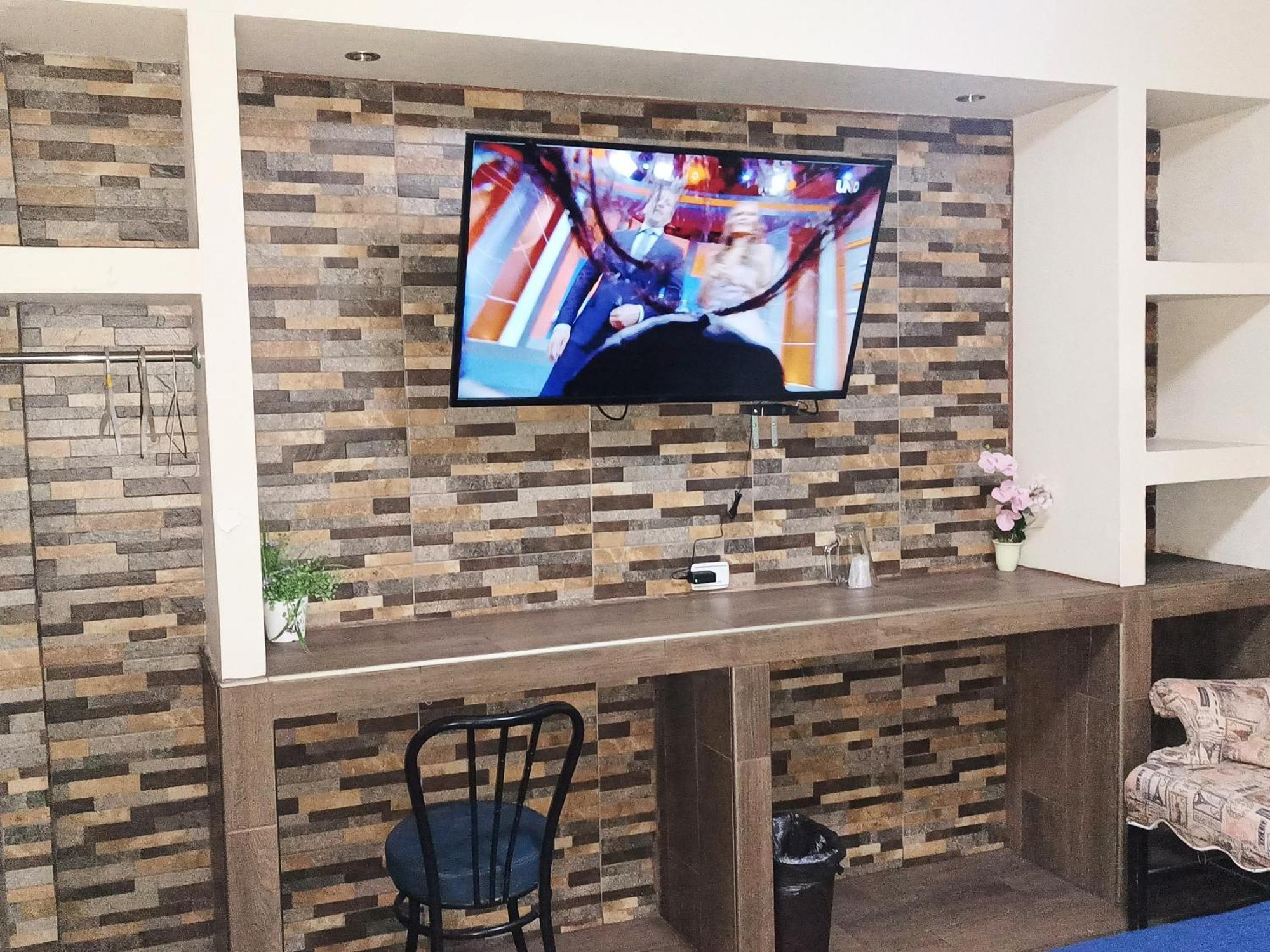 Hotel Baeza Делисиас Екстериор снимка