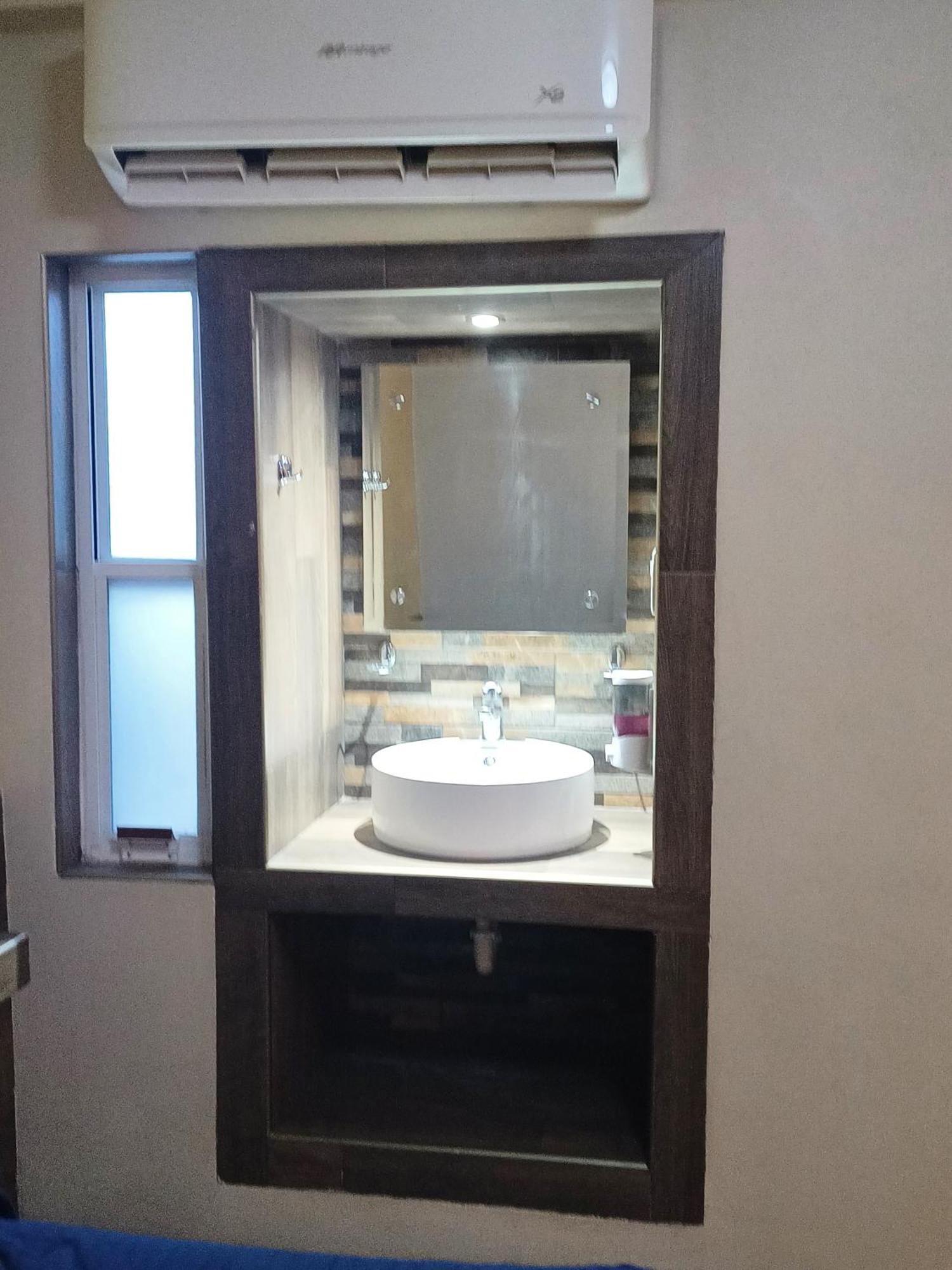 Hotel Baeza Делисиас Екстериор снимка