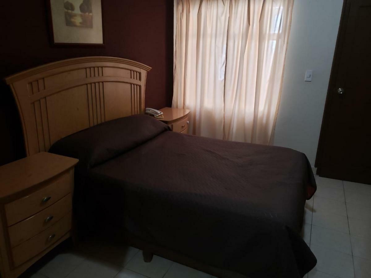 Hotel Baeza Делисиас Екстериор снимка